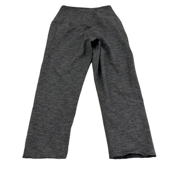 Nike Dri-Fit Grey 3/4 Length Leggings Venting in the back Size Small - Picture 1 of 13